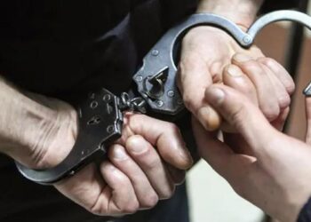 «Я тебе заберу і викраду»: п’яний дебошир у Вараші чіплявся до працівниці кафе