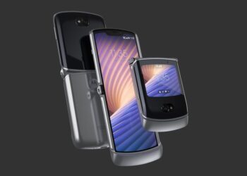 Motorola Razr 5G на Amazon: раскладушка с двумя экранами, чипом Snapdragon 765G и камерой на 48 МП за $599 (скидка $800)