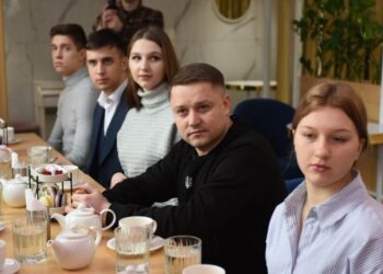 Студенти рівненських ВНЗ отримали стипендії міської ради