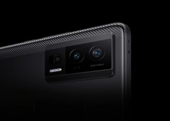 2K OLED-дисплей на 120 Гц, чип Snapdragon 8+ Gen 1 и тройная камера на 64 МП: инсайдер раскрыл характеристики POCO F5 Pro