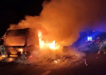 Кіровоградщина: Поблизу Олександрії на трасі загорілася вантажівка