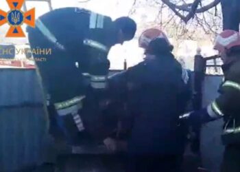 Кіровоградщина: У Новоукраїнці до колодязя провалився 85-річний чоловік