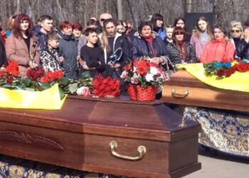 Кропивничани провели у вічність братів-близнюків, що загинули в перший день війни