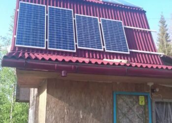 У селі Генічеська Гірка окупанти вкрали сонячні панелі