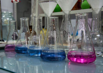 У Миколаєві для порятунку міста очищають воду з лиману (відео) — Новини Херсонщіни