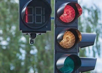 У Рівному встановлено світлофори зі звуковими сигналами для незрячих