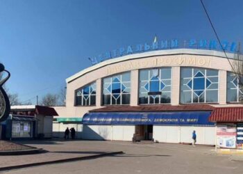 За фактом обстрілу району Центрального ринку в Херсоні почали розслідування