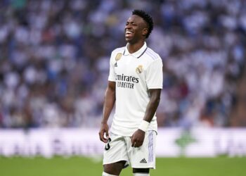 Анчелотти: «Арбитр не должен показывать Винисиусу желтую карточку за его жалобы на соперника» (30 апреля 2023 г.) — Новости футбола