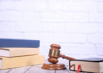 Чи вважається податковим боргом сума єдиного внеску, своєчасно не  сплачена у встановлені строки?