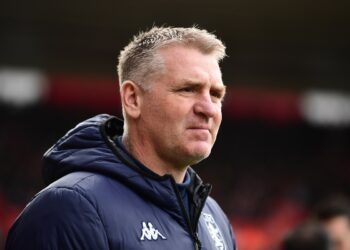 «Лестер» ведет переговоры с экс-наставником «Астон Виллы» Дином Смитом (11 апреля 2023 г.) — Новости футбола