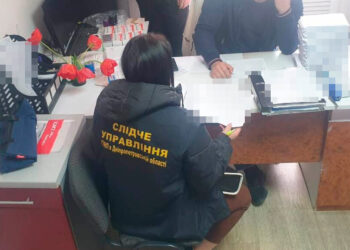 На Дніпропетровщині лікарок-психіатринь викрили на незаконній видачі рецептів на метадон – Новини Кам’янське
