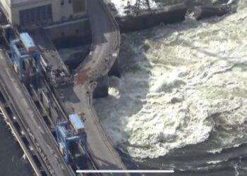 На захопленій Каховській ГЕС росіяни самовільно скидають воду — Новини Херсонщіни