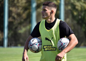 Нападающий «Александрии» объяснил, что в игровом смысле означает «Ротань-стайл» (5 апреля 2023 г.) — Новости футбола