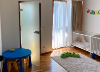 Обласний будинок дитини запрошує педагогів і реабілітологів на зміну до Австрії