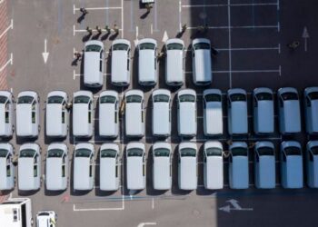 Оподаткування елітних авто додало бюджетам запорізьких громад 379 тисяч гривень — Новини Херсонщіни