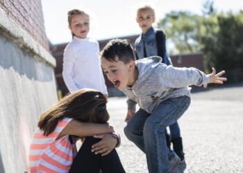 У Дубні батька школяра покарали за булінг однокласника