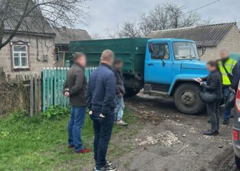 У Кам’янському районі затримали «чорних» лісорубів, що намагались дати хабаря поліційному – Новини Кам’янське