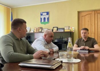 У Рівному продовжують впорядкування вивісок та зовнішньої реклами в місті