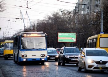 У Рівному скасовані транспортні обмеження