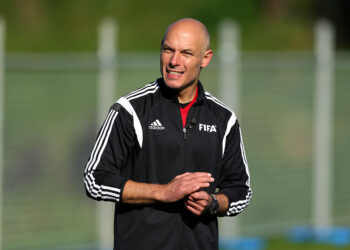 В АПЛ планируют ввести публичные комментарии арбитров (24 апреля 2023 г.) — Новости футбола