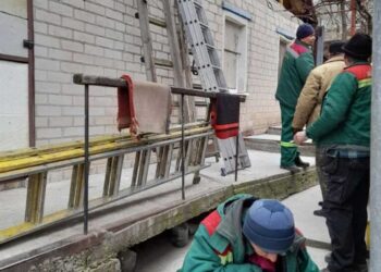 Запорізькі комунальники щоденно усувають наслідки обстрілів — Новини Херсонщіни