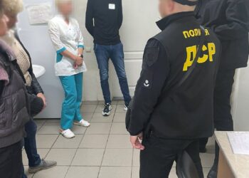 Псевдовакцинування: підозра співробітникам запорізької клініки | Новини Запоріжжя — кримінал