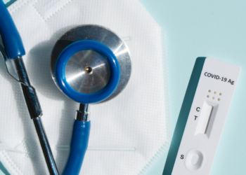 Чи включаються до податкової знижки витрати на лікування гострої респіраторної хвороби COVID-19?