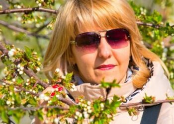 Колектив нашої редакції щиро вітає колегу та помічника Оксану Зеленяк з Днем Народження! » газета «Доброго вечора, ми з Нікополя! Україна!!! UA»