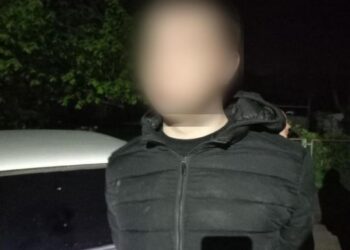 На Рівненщині патрульні затримали ймовірних крадіїв завдяки вчасному повідомленню на лінію 102