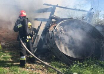 На Вокзальній у Кропивницькому цієї ночі люто палало