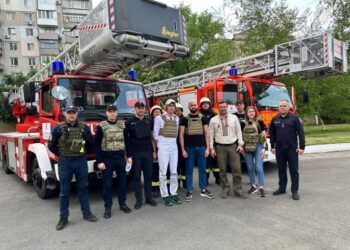Рятувальники Херсонщини отримали від Благодійного фонду Сергія Притули дві пожежні автодрабини – УКРАЇНСЬКИЙ ПІВДЕНЬ – Головні новини півдня України