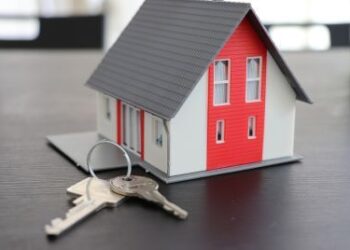 Що треба знати про право на податкову знижку за понесеними витратами по оренді житла