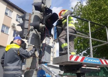 У Рівному проводять заміни світлофорів