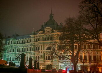 В Одесі ремонтують електромережі | Одеський Кур’єр