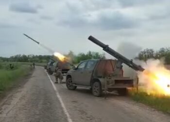 За Никополь!!! У нас свой парад! » газета «Доброго вечора, ми з Нікополя! Україна!!! UA»