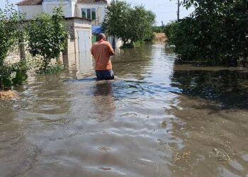 Директока центру «Софія» у Херсоні втратила житло під час затоплення міста: як допомогти