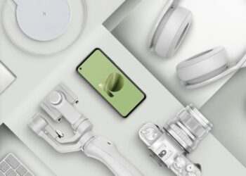 Дисплей на 5.9″, чип Snapdragon 8 Gen 2 и беспроводная зарядка: ASUS тизерит особенности Zenfone 10