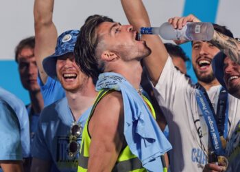 Голкипер «Манчестер Сити»: «Диаша после двух шотов вырвало в сумочку мамы Грилиша» (16 июня 2023 г.) — Новости футбола