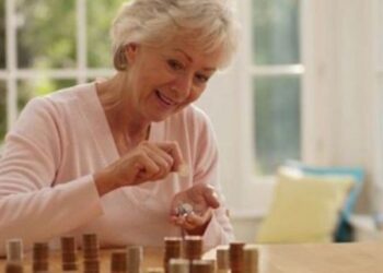 Кропивничанкам пояснили, чи входить декрет до трудового стажу