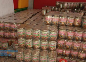 На Дніпропетровщині співробітники соцслужби розтратили мільйон гривень з бюджету, майже вдвічі переплачуючи за консерви – Новини Кам’янське