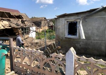 На Херсонщині поліцейські надали допомогу постраждалим від обстрілів