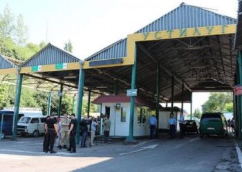 Пасажири, що перетнули кордон України, поділилися враженнями