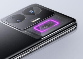 realme начнёт продавать глобальную версию GT 3 с 240-Вт быстрой зарядкой на следующей неделе