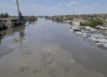 Рівень води піднявся на річці Кошовій у Херсоні (відео)