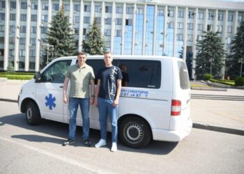 Рівненська обласна лікарня отримала «швидку» від німецьких благодійників