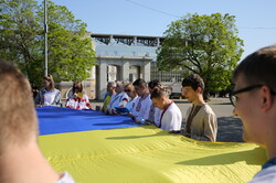 В Одесі відзначили день вишиванки ходою у парку Шевченка