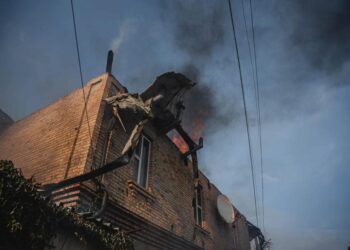 Ворог продовжує атакувати Херсон: у місті ліквідовували пожежі