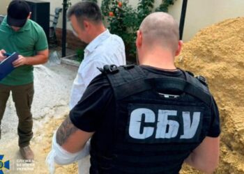 Адвокат у Кропивницькому намагався підкупити прокурора