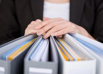 Як ФОП-платнику єдиного податку відмовитись від спрощеної системи оподаткування та у яких випадках така відмова є обов’язковою?