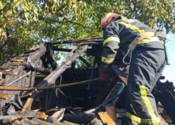 Кіровоградщина: Двогодинний солом’яний феєрверк відбувся в Наливайці